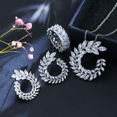 4 Pcs Leaf Shape New Fashion CZ Necklace Earring Bracelet and Ring Sets Famous Brand Jewelry Womens Accessories T011