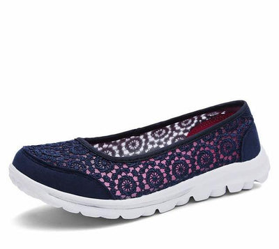 New Women's Casual Shoes Fashion Lace Woman Loafers Slip-On Female Shoe UltraLight Mother Footwear Soft Ladies Summer Shoes